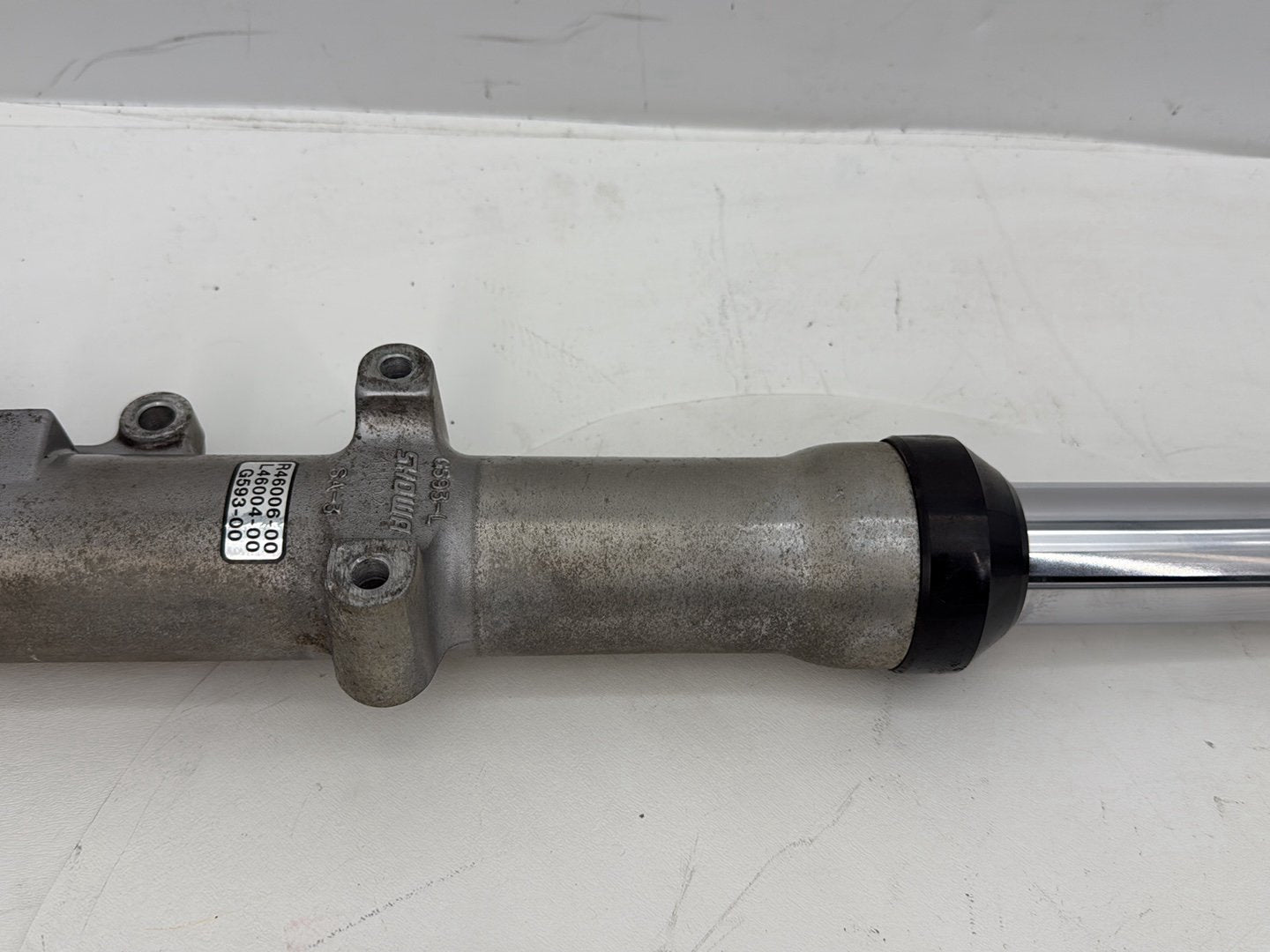 2005 Harley Dyna FXDWG Wide Glide OEM Front Triple Tree Set & LH RH Fork Legs Sliders