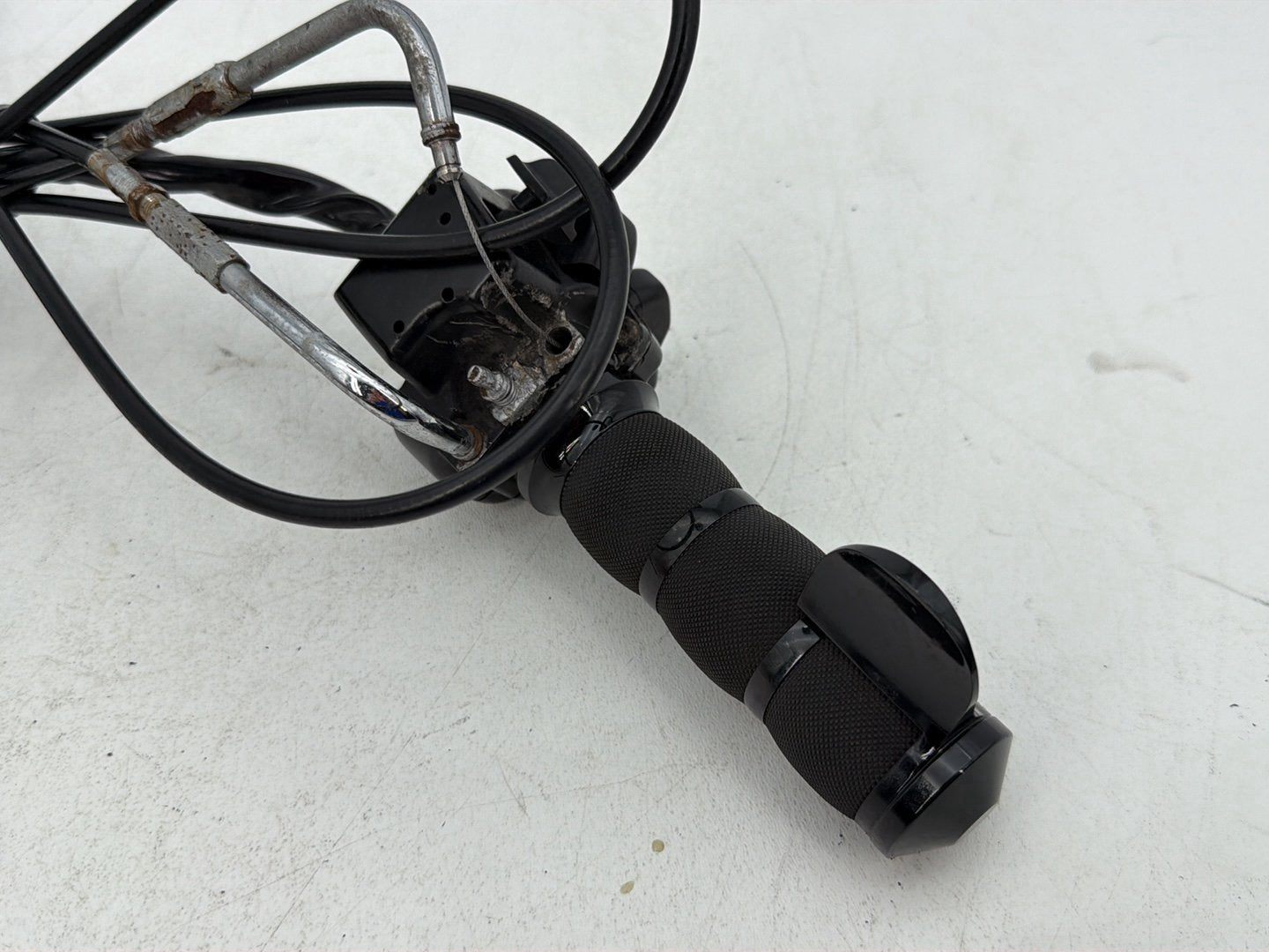 2007 - 2012 Harley-Davidson Touring Street Glide Right Engine Start Kill Switches Controls w/ Hand Grip, Idle Throttle Cables