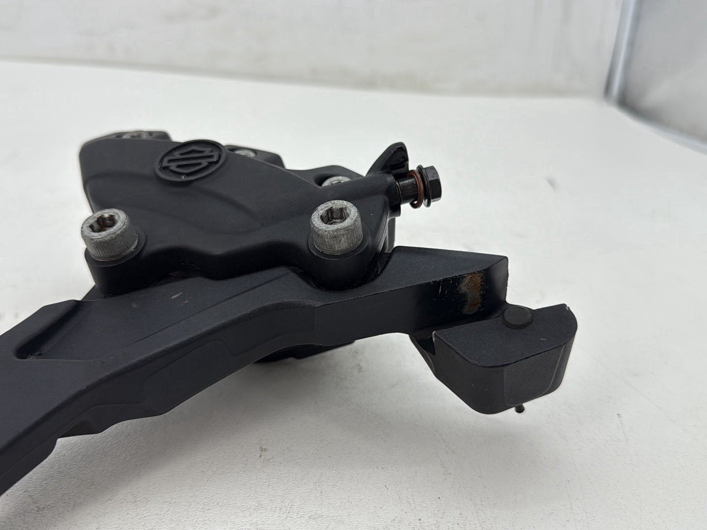 2014 Harley Electra Glide Touring CVO Screamin Eagle OEM Rear Back Brake Caliper w/ Bracket