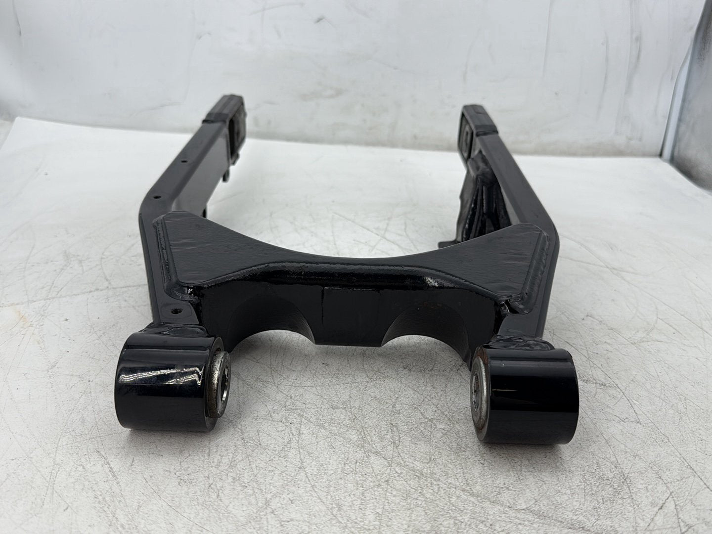 2010 Harley Dyna Fat Bob FXDF OEM Rear Fork Swingarm Swing Arm
