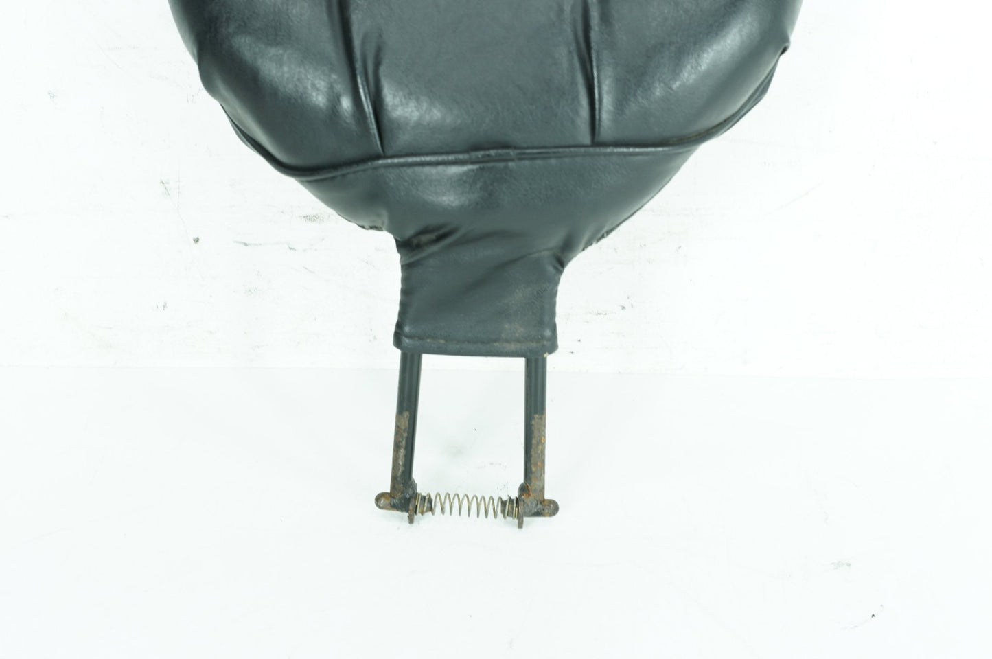 2004 - 2013 Harley-Davidson Sportster 1200 Low Rider Driver Backrest Adjustable Cushion Pad 52586-94A