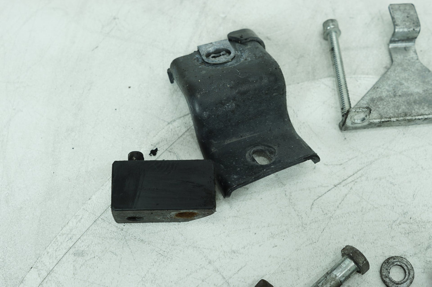 2011 - 2016 Harley-Davidson Touring Road Glide Custom Hardware Bolts Nuts & Brackets
