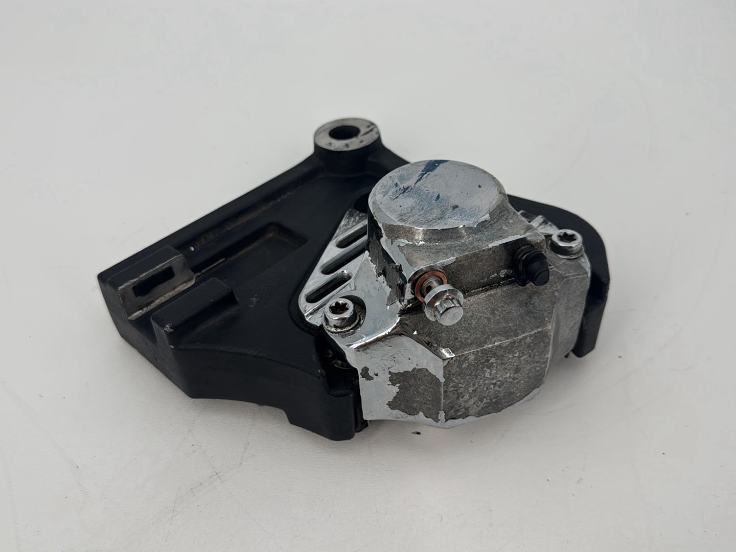 1999 - 2006 Harley-Davidson Dyna Low Rider Rear Back Brake Caliper w/ Bracket
