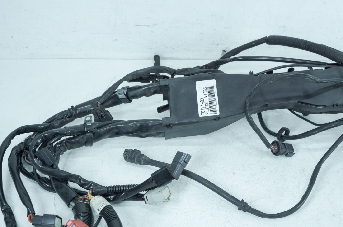 2007 - 2011 Harley-Davidson Touring Electra Ultra Main Wire Wiring Harness Loom ABS 70121-09