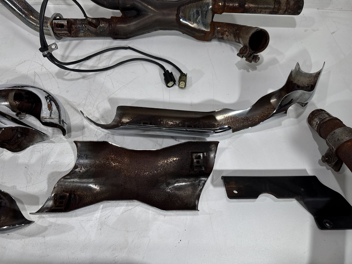 14 Harley Electra Glide Touring Ultra Exhaust Header Pipes Muffler Vance & Hines