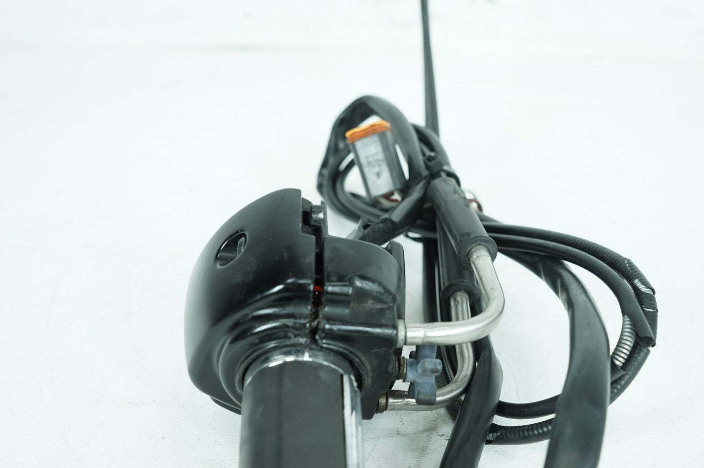 1999 - 2006 Harley-Davidson Softail Standard Right Engine Start Kill Switches Controls 71589-96B