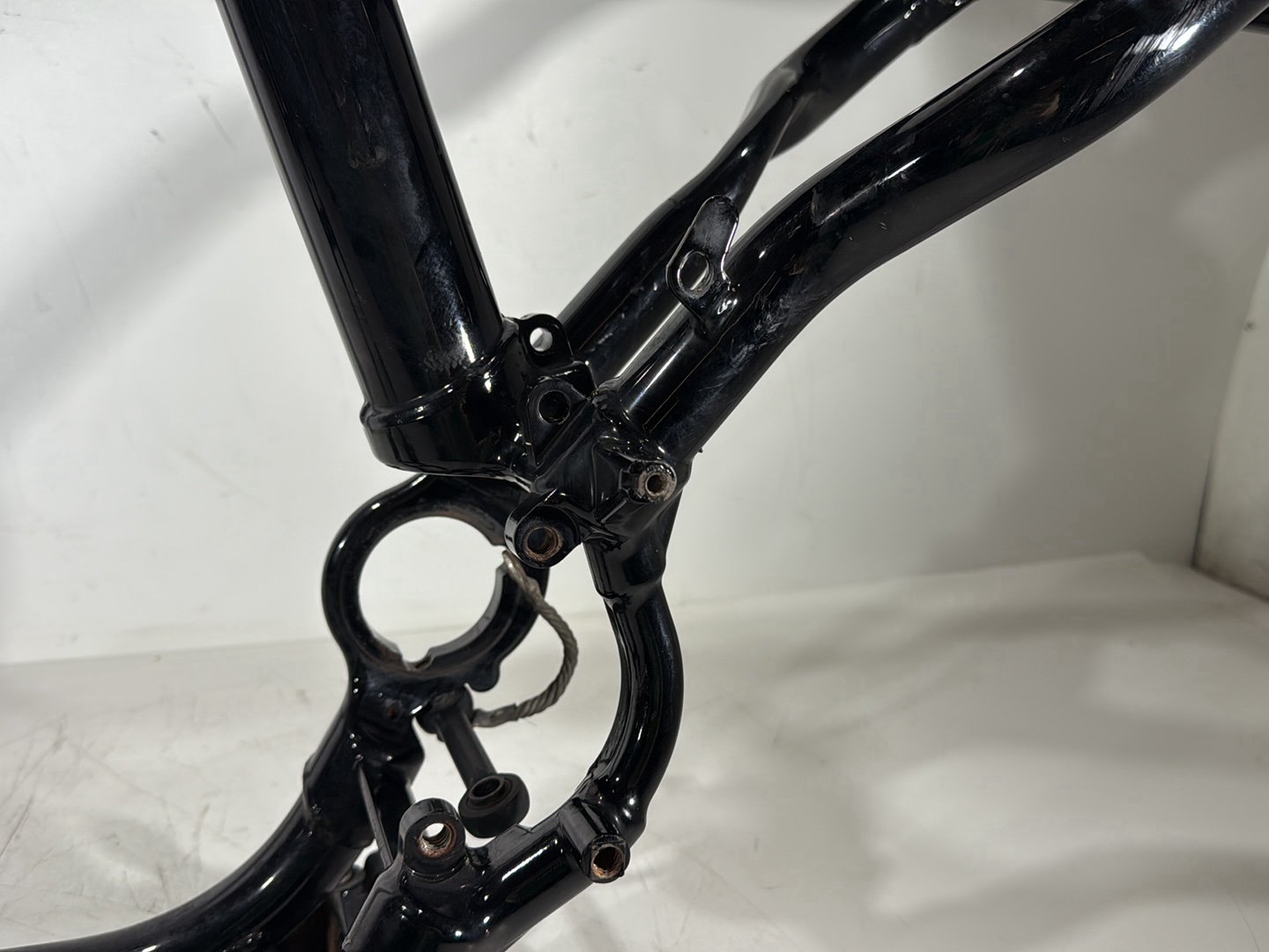 2004 - 2013 Harley-Davidson Sportster 1200 Custom Body Main Frame Chassis CLN CLR 49439-10