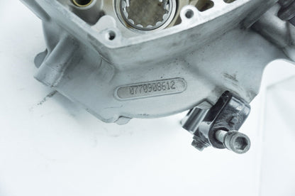 2007 - 2011 Harley-Davidson Touring Electra Glide Crankcase Shaft Engine Motor Cover 24653-06