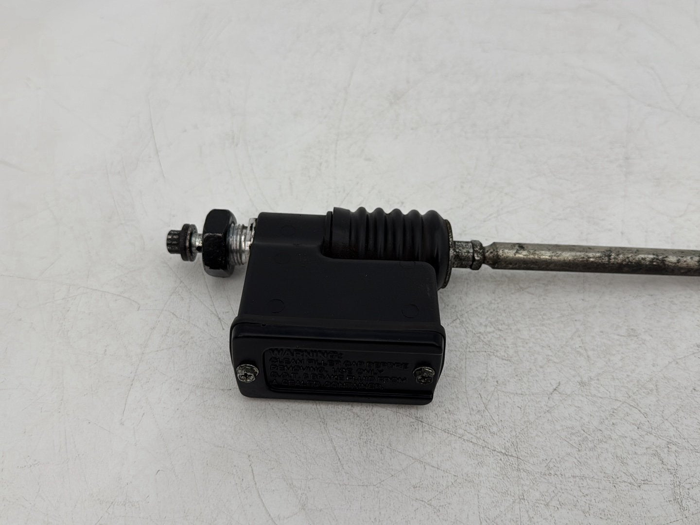 1999 - 2006 Harley-Davidson Dyna Super Glide Rear Brake Master Cylinder Reservoir 42474-90B