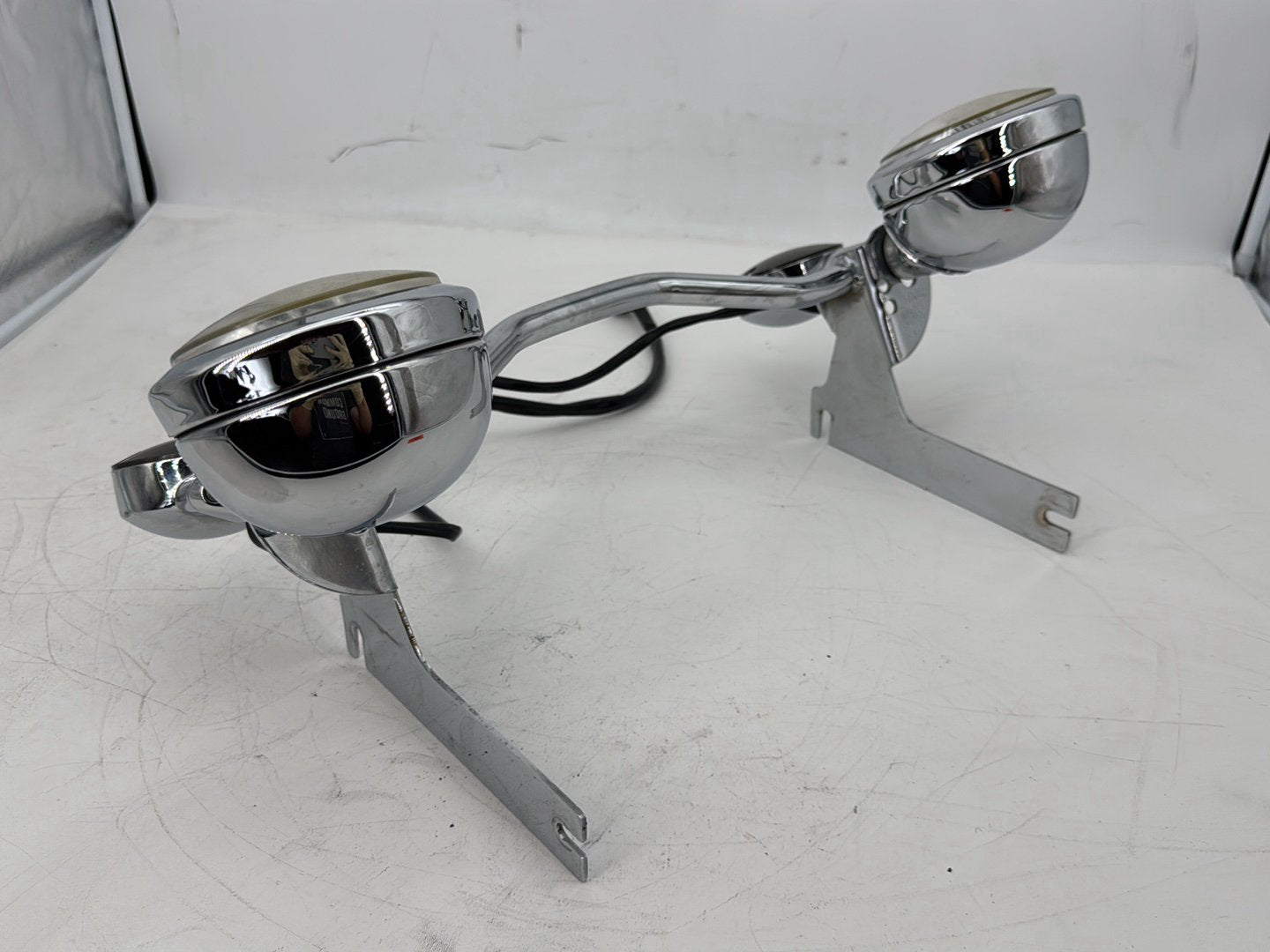 1999 - 2006 Harley-Davidson Touring Electra Glide Classic Front Turn Signal Indicators Aux Light Bar 68712-94A