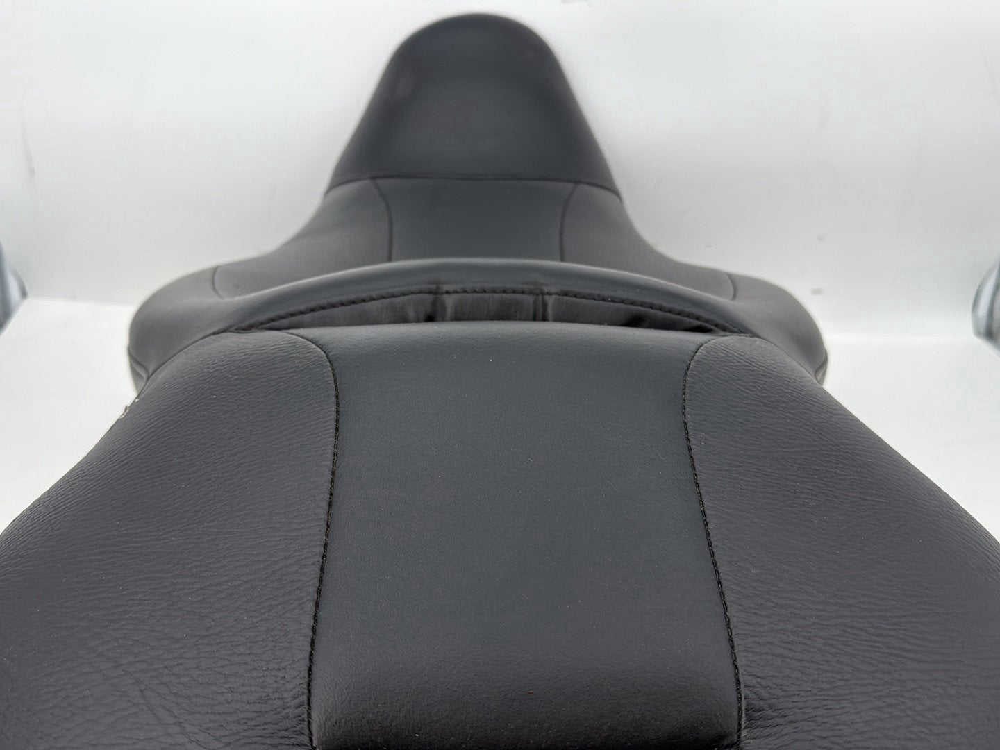 2019 - 2023 Harley-Davidson Touring Street Glide Passenger Rider Driver Seat Saddle 52320-11