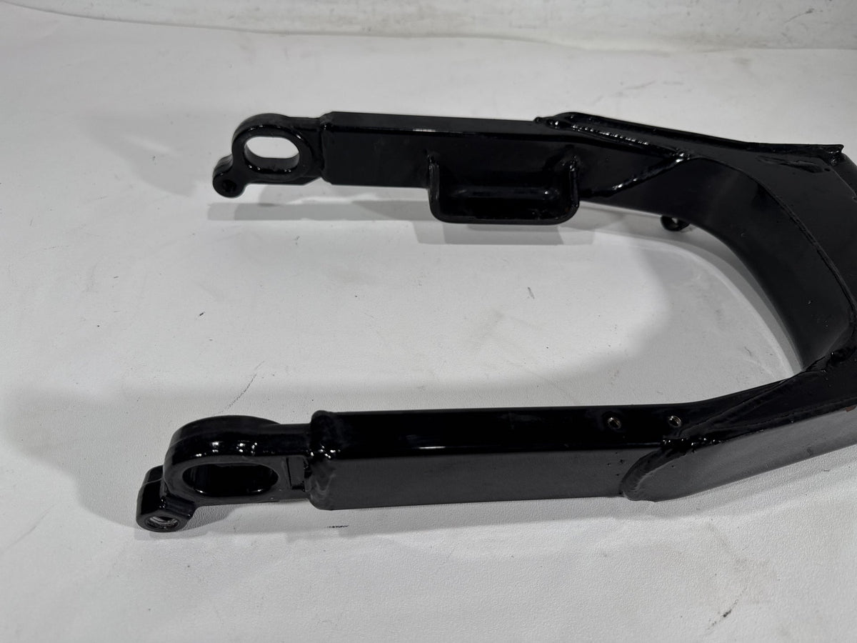 2004 Harley Road King Touring Classic OEM Rear Fork Swingarm Swing Arm