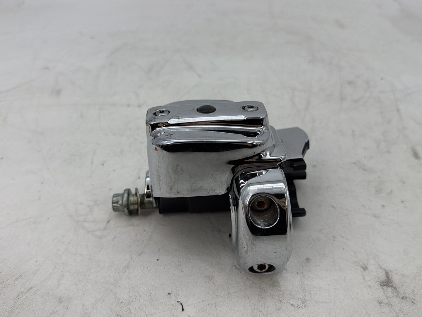 2002 Harley Heritage Softail Classic FLSTC OEM Front Right Hand Brake Lever Master Cylinder Reservoir
