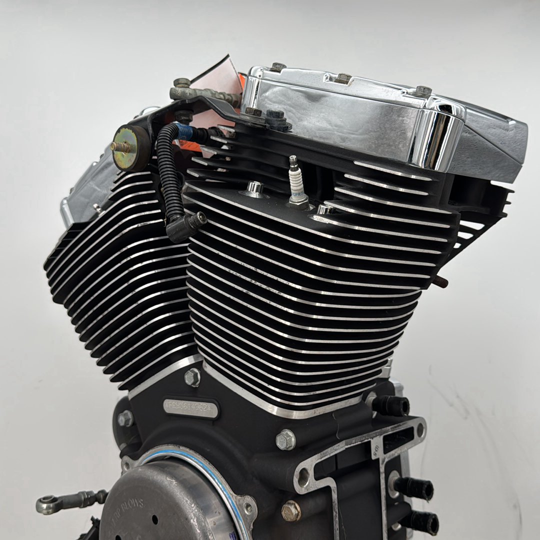 05 Harley Touring FLHRCI Road King Classic OEM EFI Twin Cam 88 Engine Motor 32K