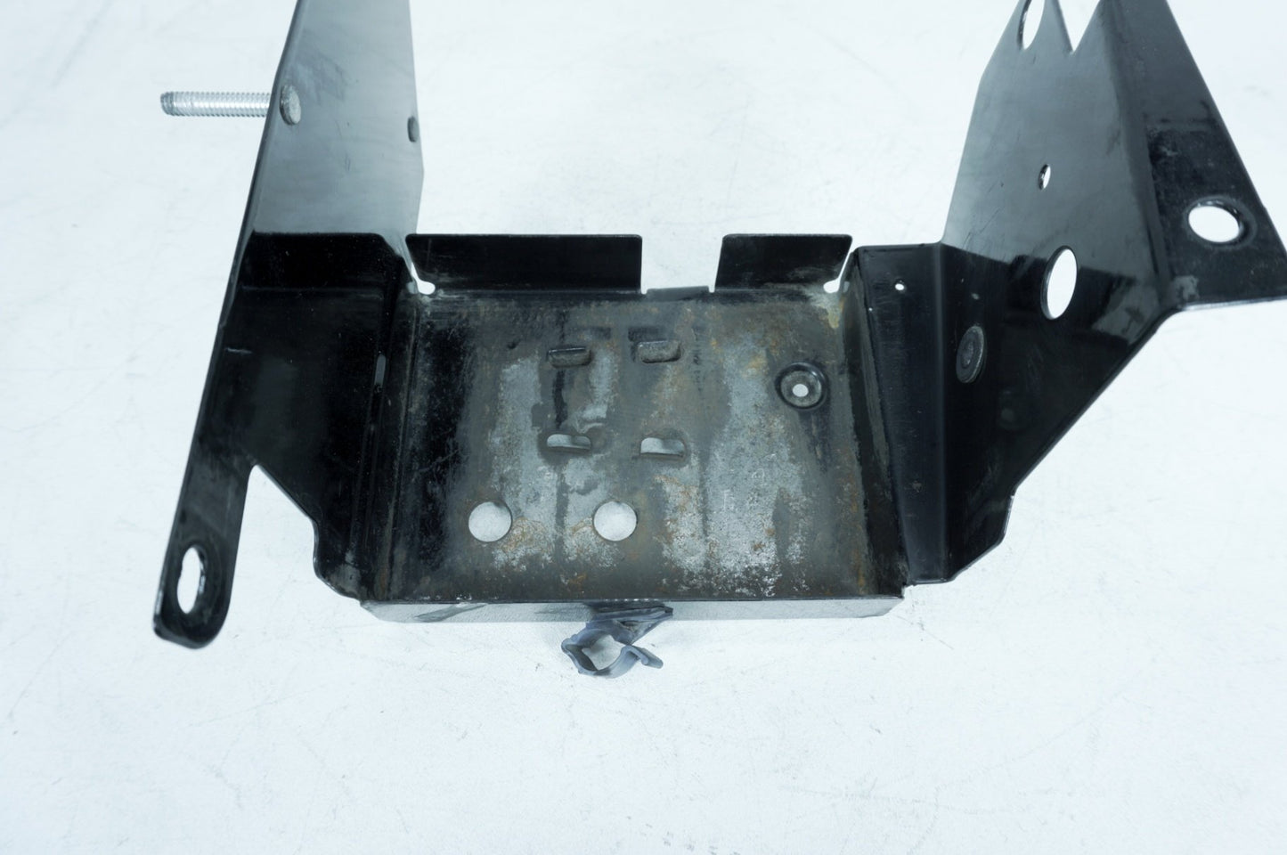 2007 - 2011 Harley-Davidson Touring CVO Electra Screamin Eagle Battery Tray Bracket Holder Carrier 66281-02A