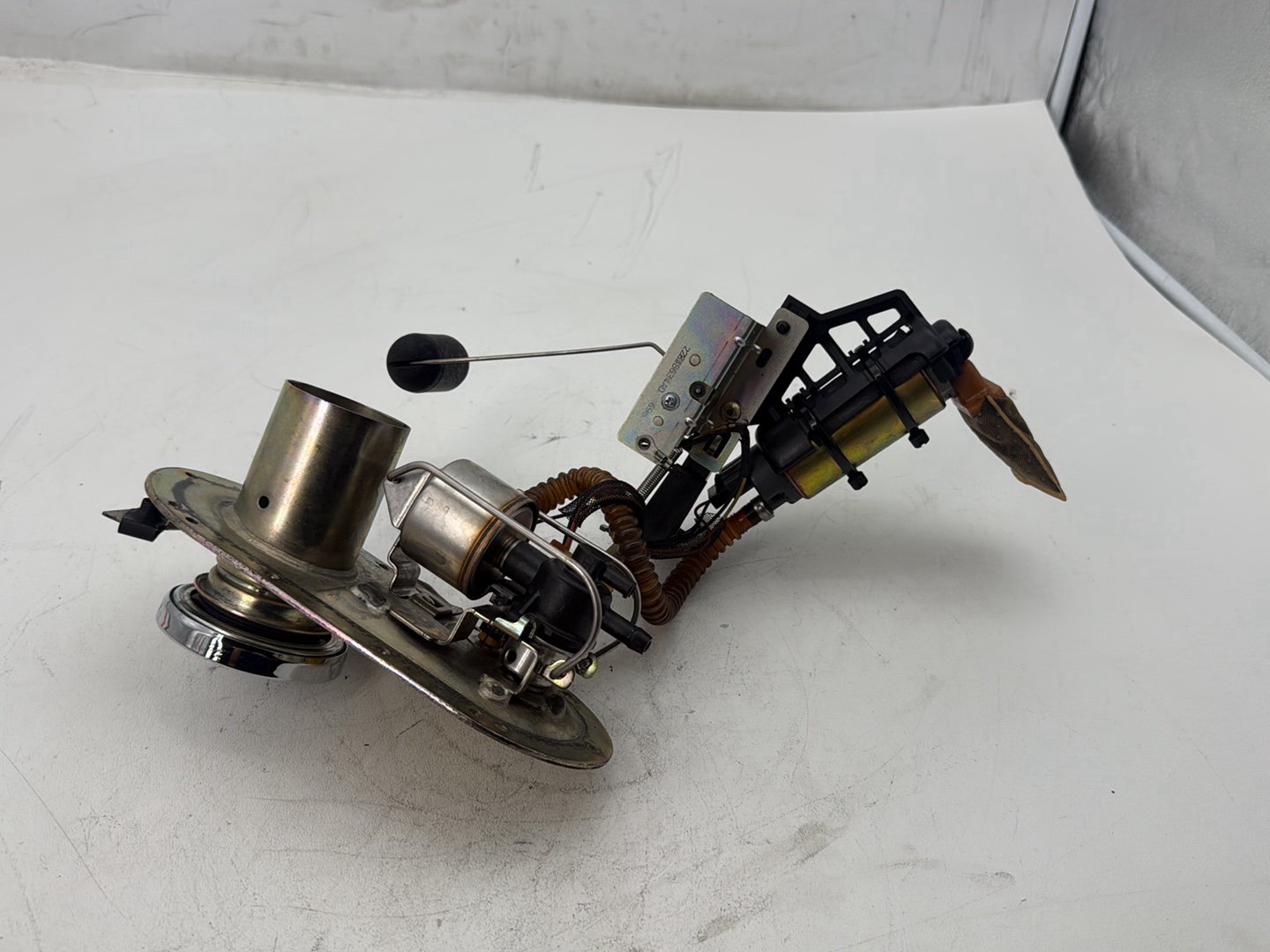 2007 Harley Touring FLHTP Electra Glide Police OEM Fuel Pump Gas Gasoline Petrol Sending