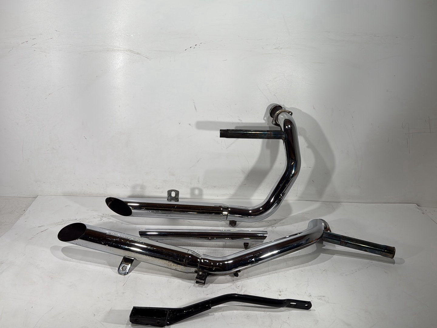 2001 Harley Sportster 88 XLH883 Exhaust Header Muffler Pipes Screamin Eagle SCRATCHED