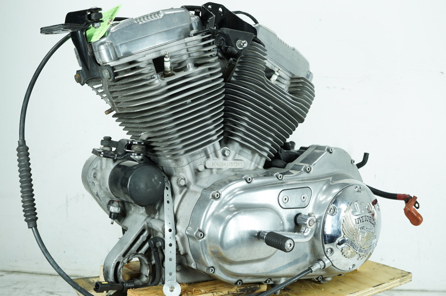 2004 - 2013 Harley-Davidson Sportster Low EFI 883 Engine Motor Transmission 19566-08