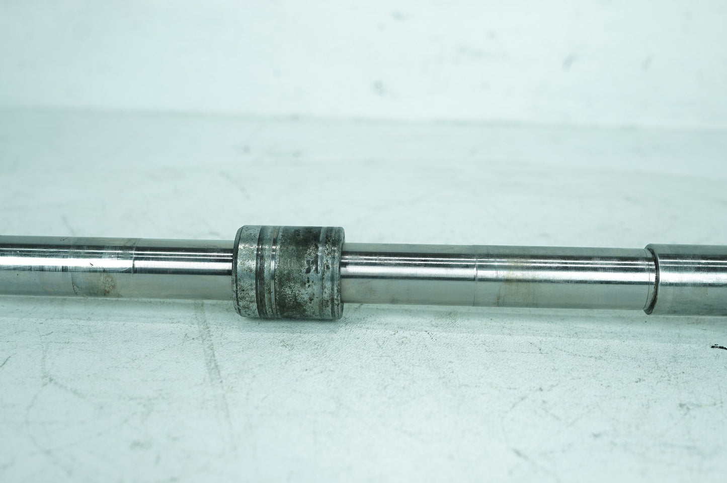 1984 - 1998 Harley-Davidson Touring Road Glide Front Wheel Axle Bolt Shaft 43346-83B