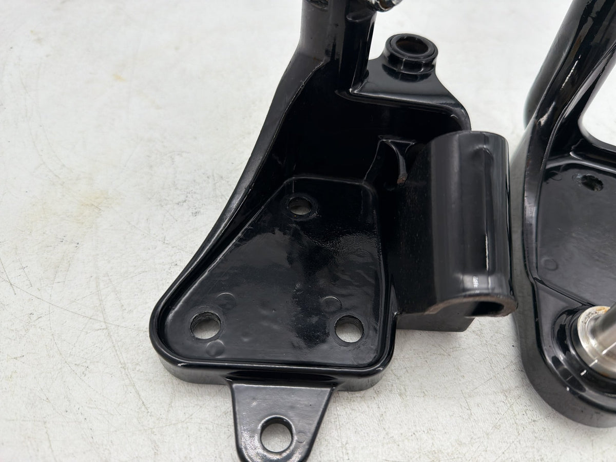 2001 Harley Softail Deuce FXSTD OEM Left & Right Driver Step Foot Rest Pegs