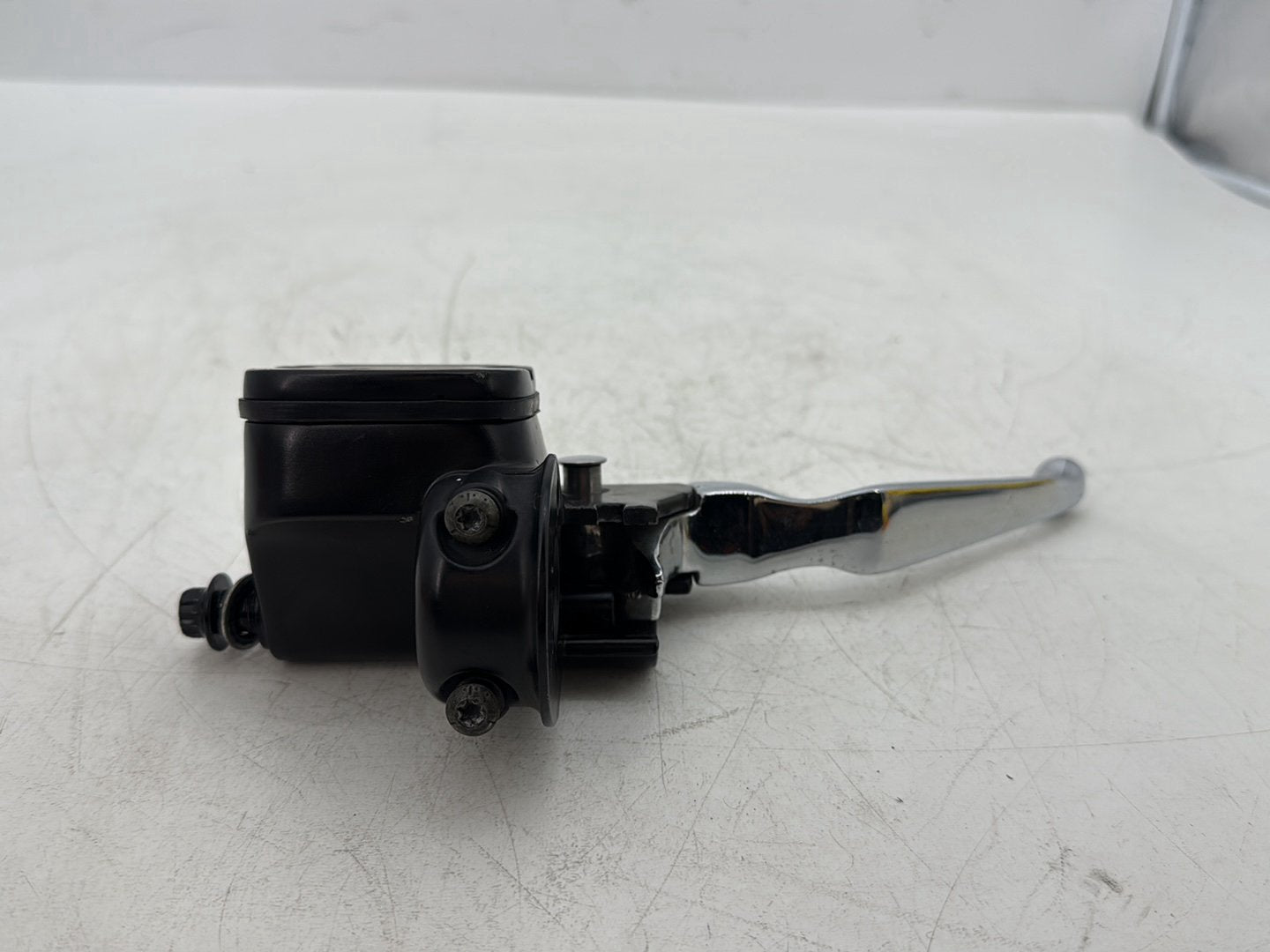 2007 Harley Touring FLHTCU Electra Glide Ultra OEM Front Right Hand Brake Lever Master Cylinder Reservoir