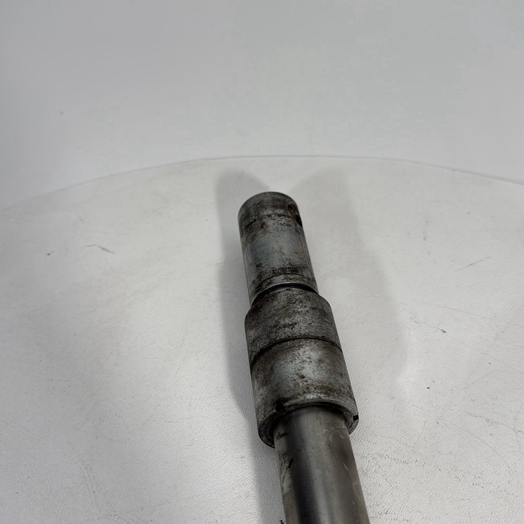1999 - 2006 Harley-Davidson Touring Electra Glide Ultra Front Wheel Axle Bolt Shaft 43364-00