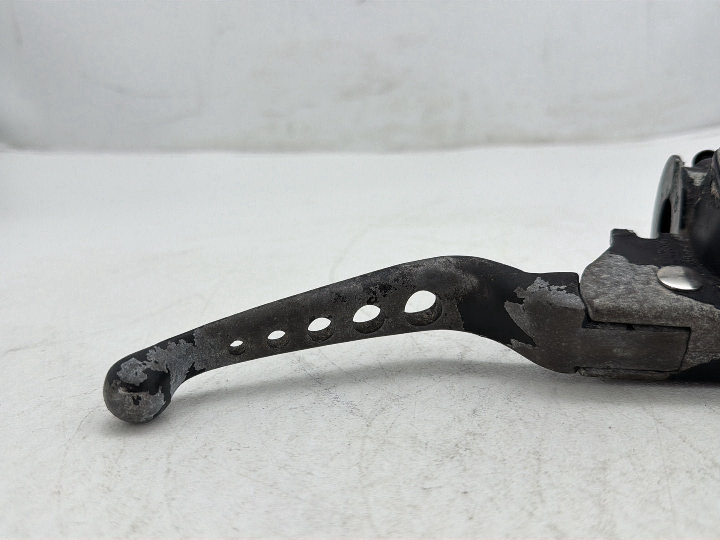 2009 Harley Dyna Street Bob FXDB OEM Front Right Brake Lever Master Cylinder