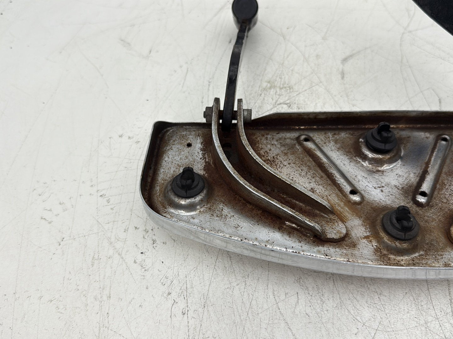 2006 Harley Electra Glide Touring Classic FLHTCI OEM Left Right Driver Floorboard Foot Rest