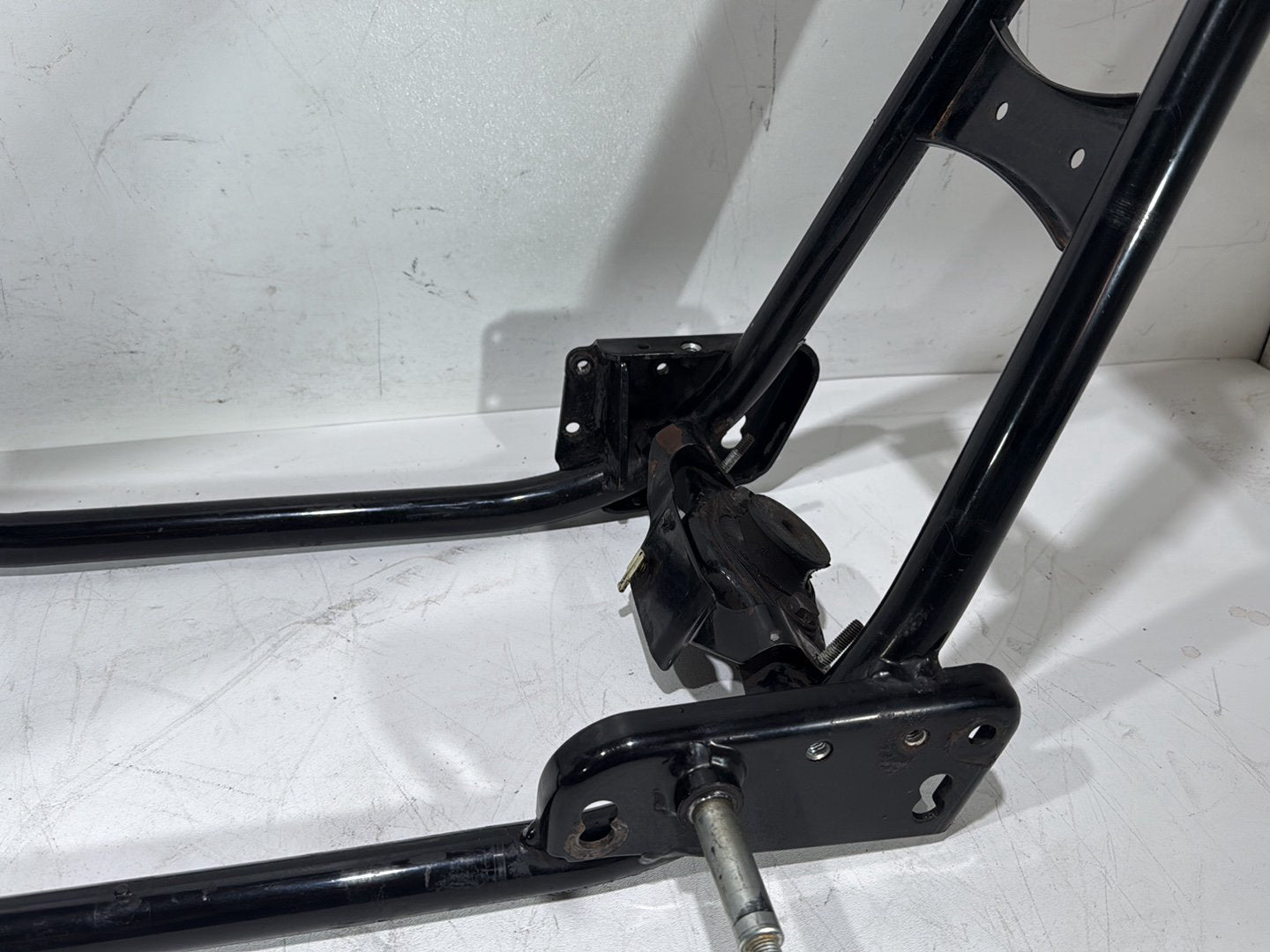 08 Harley Electra Glide Touring Ultra FLHTCU OEM Body Main Frame Chassis CLN CLR