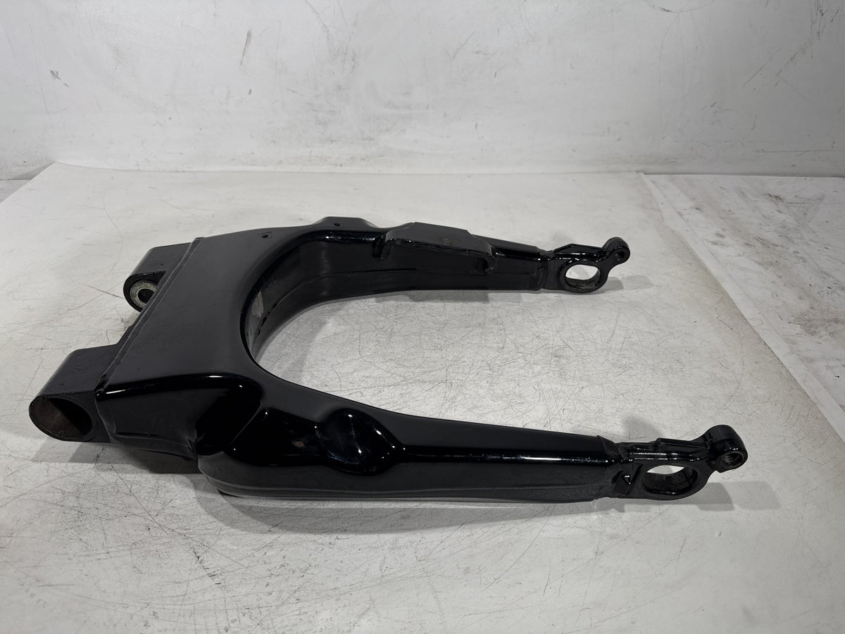 2013 Harley Street Glide Touring FLHX OEM Rear Fork Swingarm Swing Arm