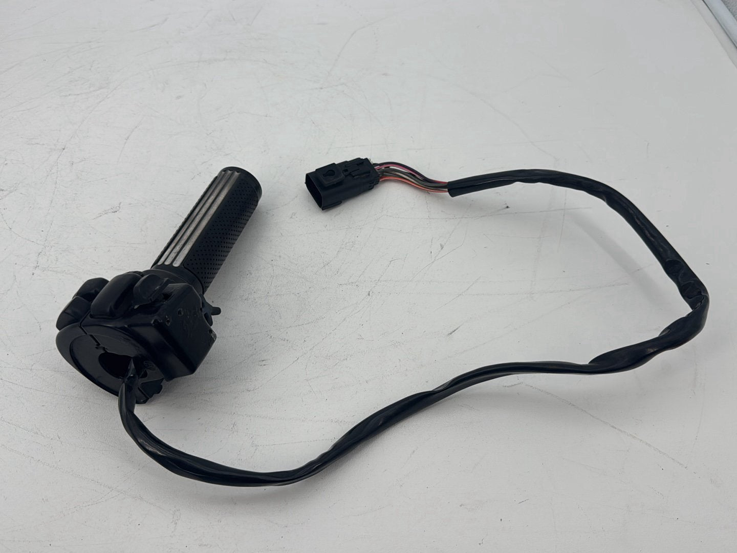 2008 Harley Touring FLHT Electra Glide OEM Right Engine Start Kill Switches Controls