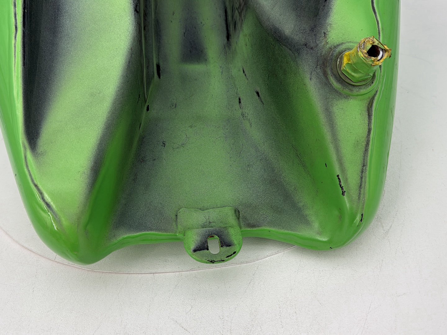 1999 - 2006 Harley-Davidson Touring Electra Glide Fuel Gas Tank Gasoline Reservoir 	61356-03