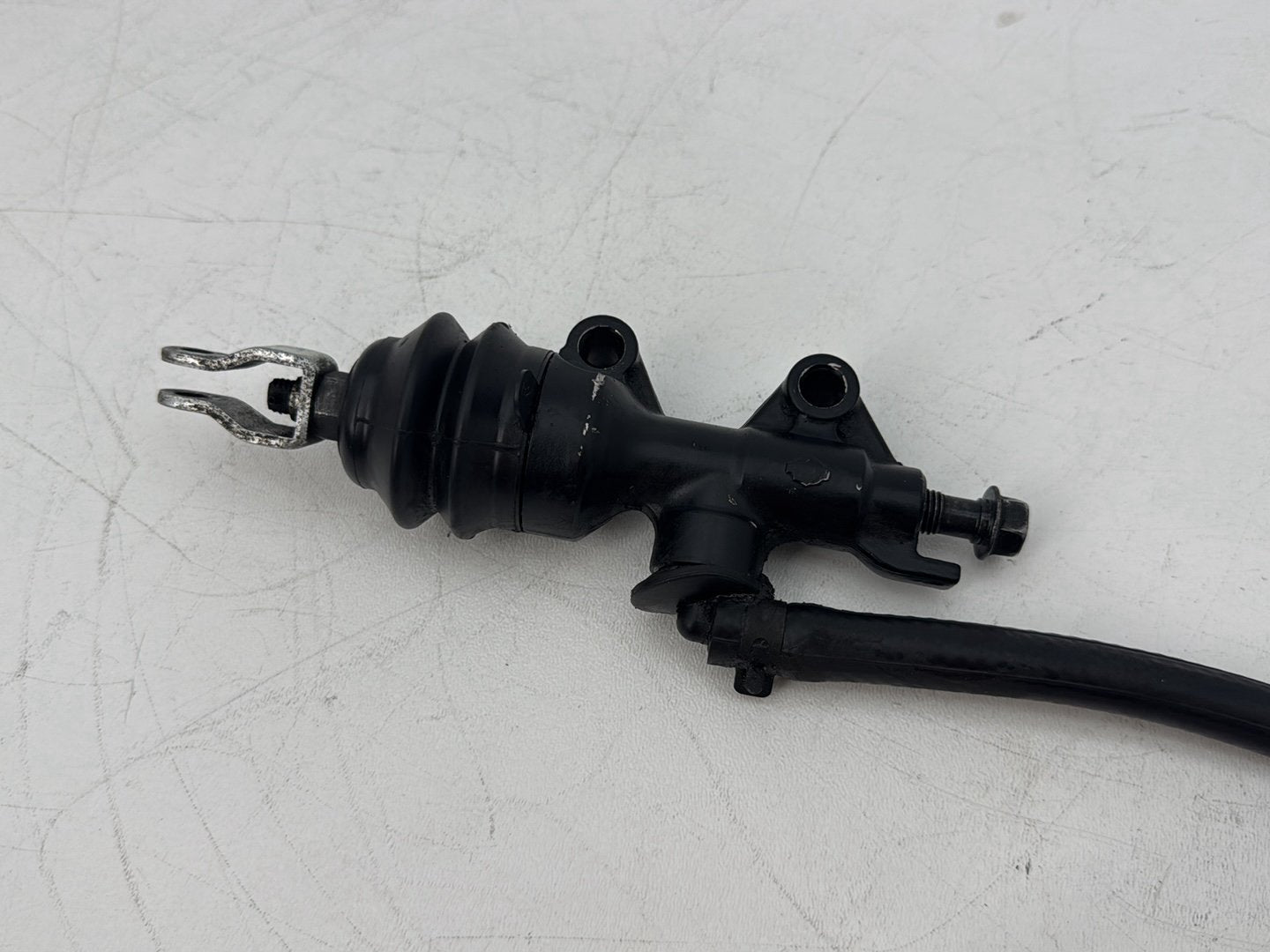 2009 Harley Sportster XL1200 Low Rear Brake Line Master Cylinder Reservoir Tank