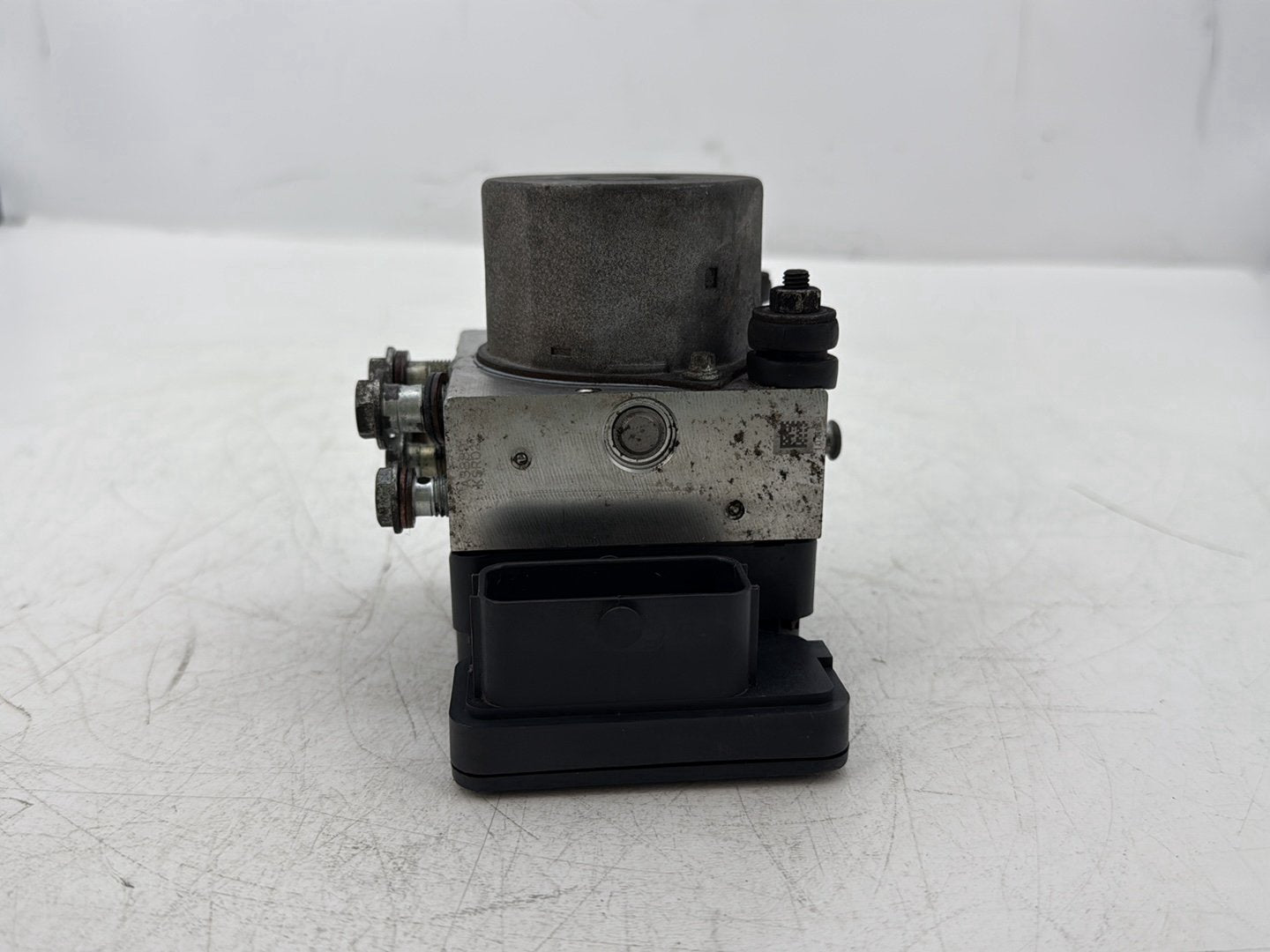 2014 Harley Street Glide Touring FLHXS OEM ABS Brake Pump & Control Module