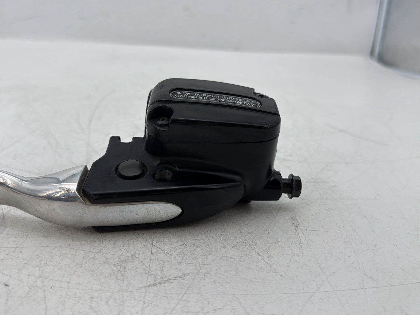 2014 Harley Street Glide Touring FLHXS OEM Front Right Brake Lever Master Cylinder