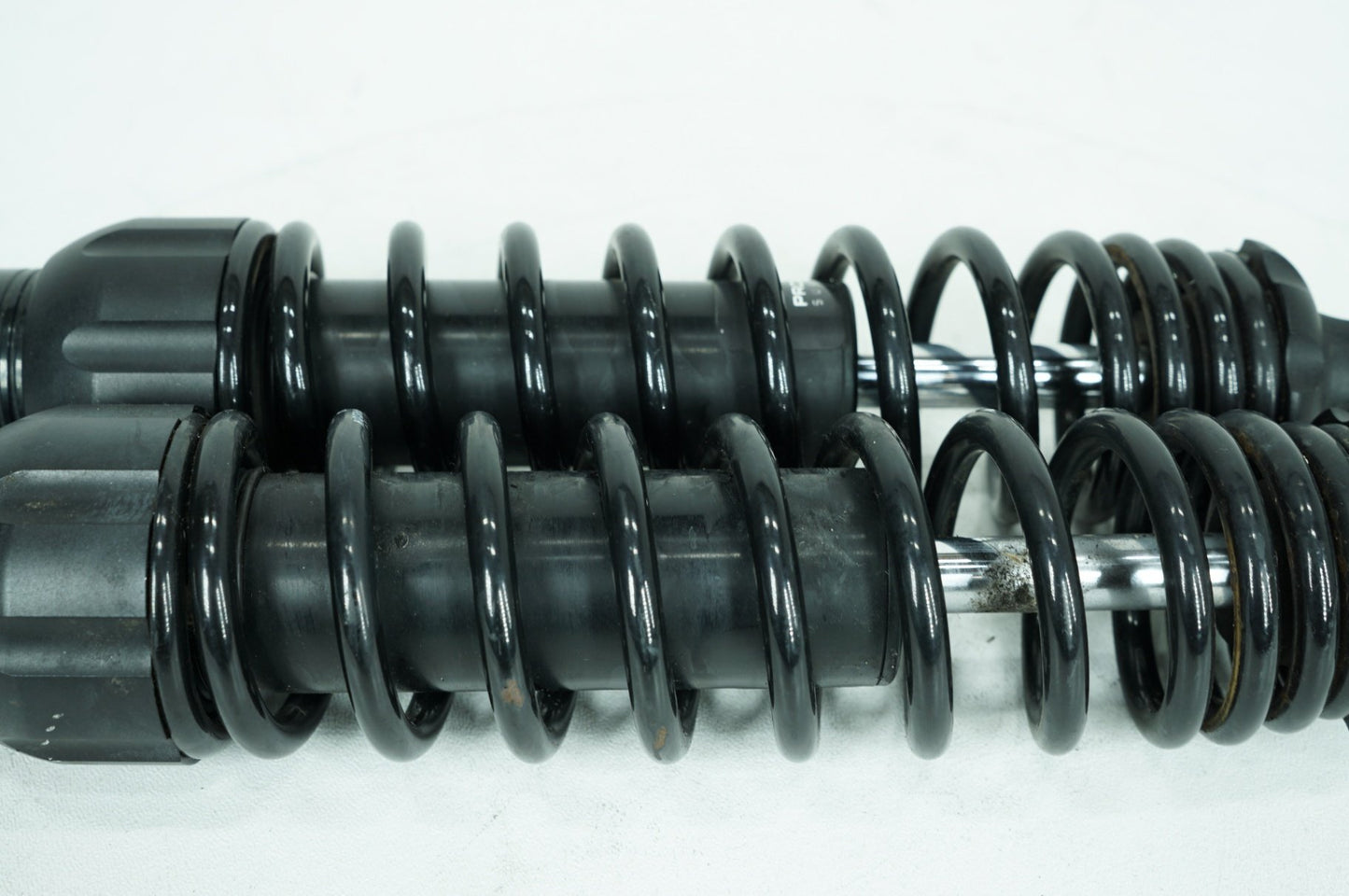2008 - 2016 Harley-Davidson Touring Electra Glide Ultra Rear Left Right Shock Absorbers Progressive Suspension