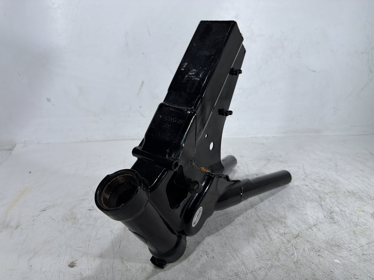 2017 Harley Dyna Street Bob FXDB OEM Upper Portion Main Frame Neck Cut Off SLVG