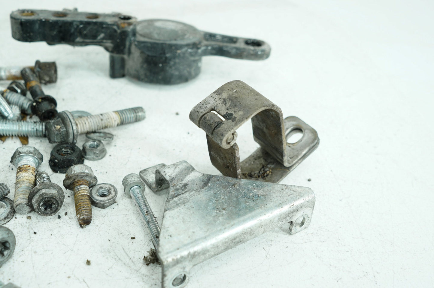 2008 - 2016 Harley-Davidson Touring Electra Glide Ultra Hardware Bolts Nuts & Brackets