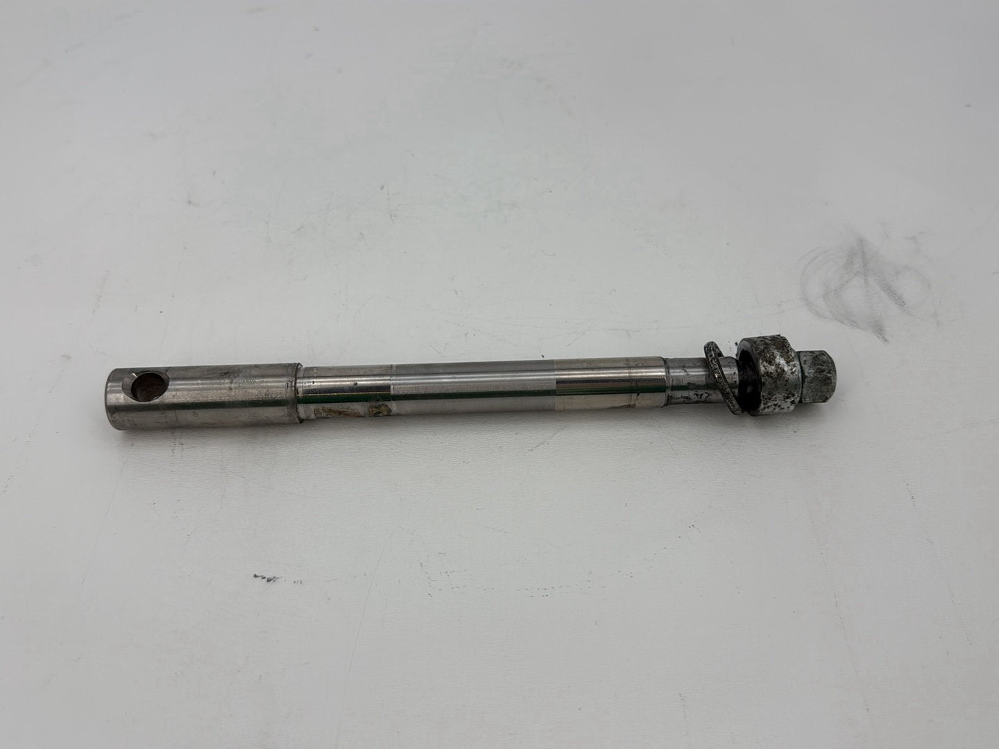 2003 Harley Sportster XL1200C 1200 Custom Anniversary OEM Front Wheel Axle Bolt Shaft