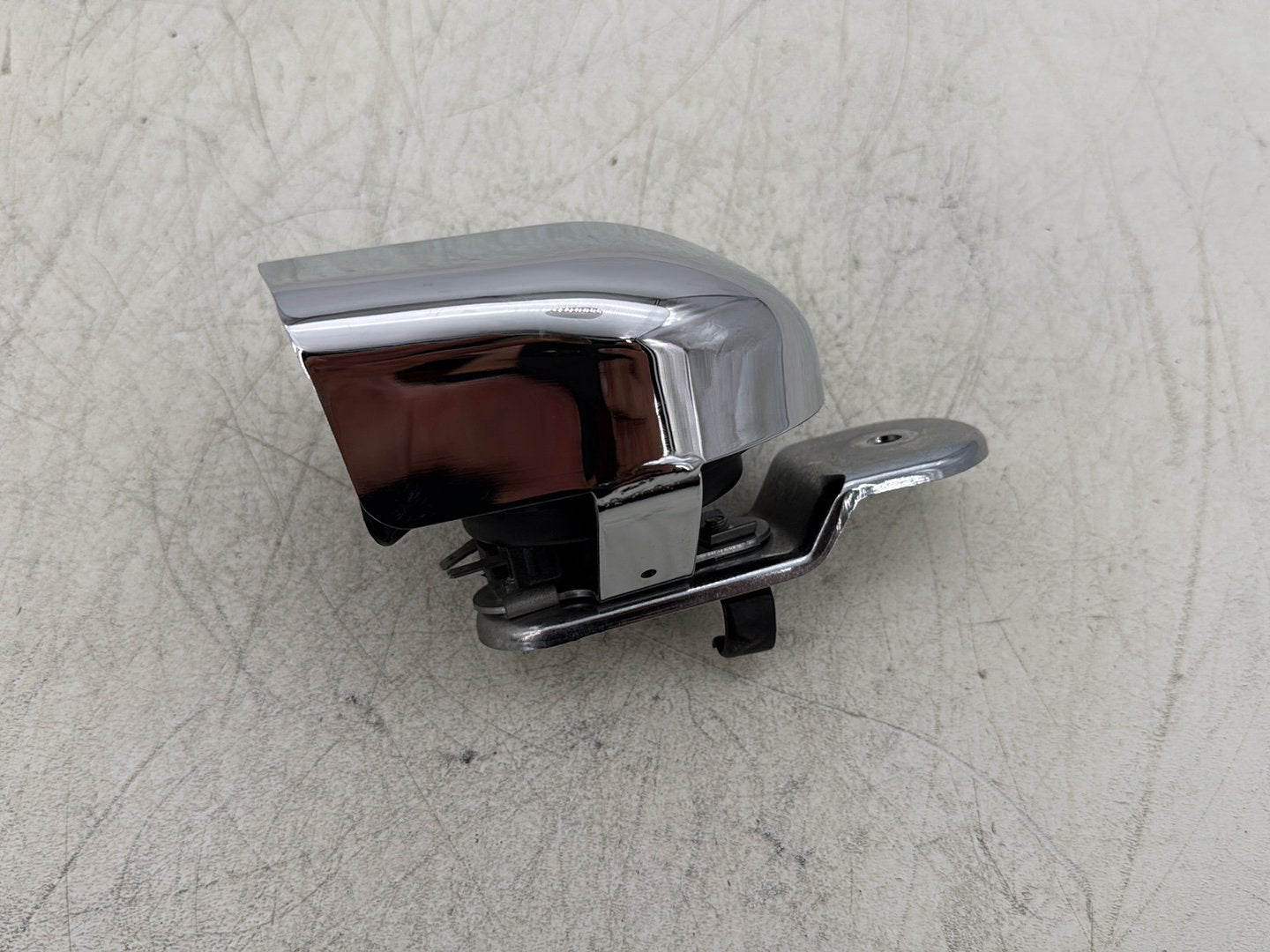 2007 Harley Touring FLHTC Electra Glide Classic OEM Horn Signal Klaxon Chrome Cover
