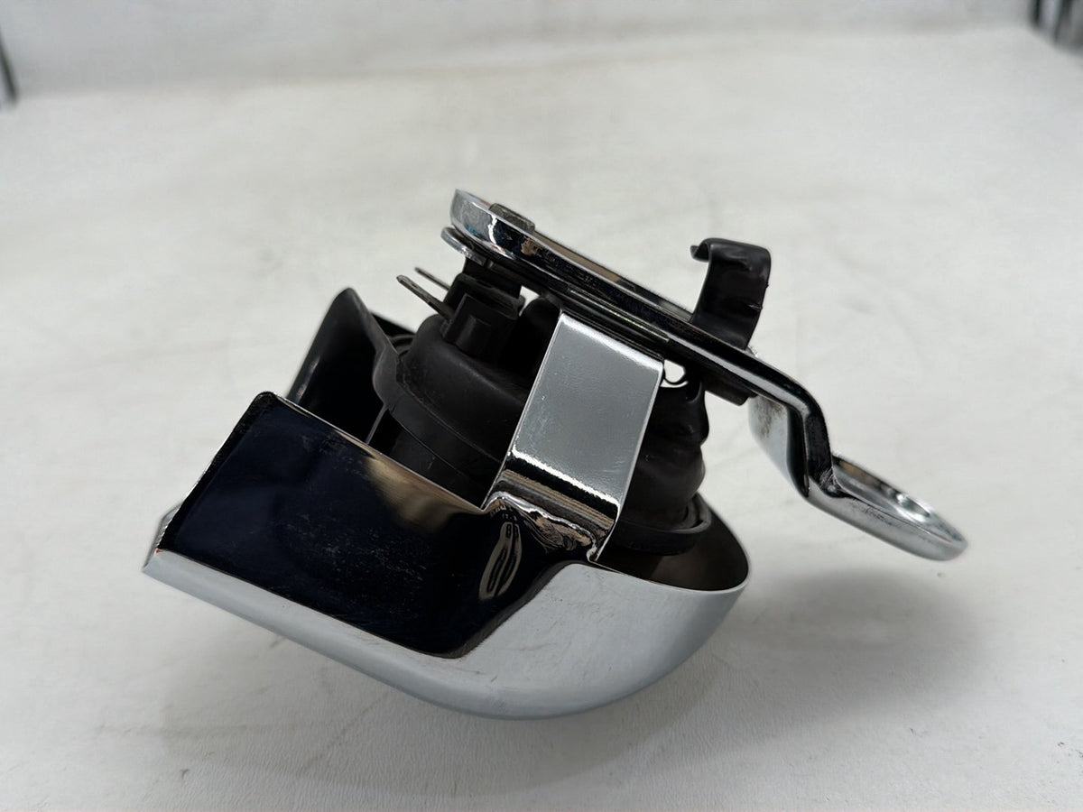 2011 Harley Electra Glide Touring Ultra OEM Horn Signal Klaxon Chrome Cover
