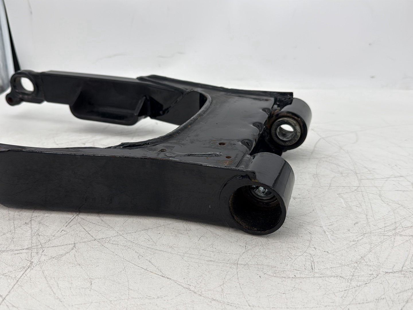 2004 Harley Touring FLHT Electra Glide OEM Rear Fork Swingarm Swing Arm