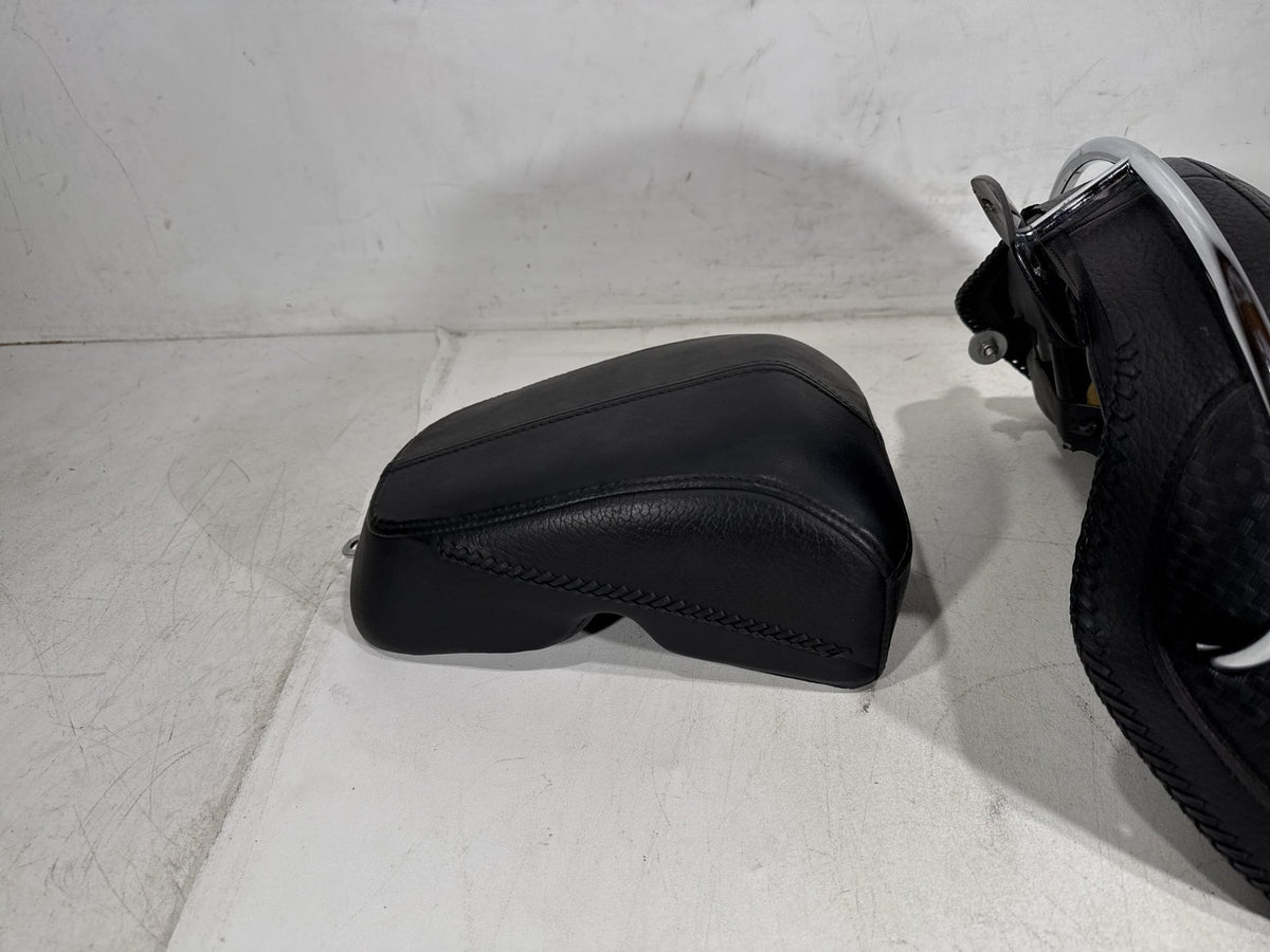 2011 Harley Softail Deluxe FLSTN OEM Passenger Rider Driver Seat Saddle