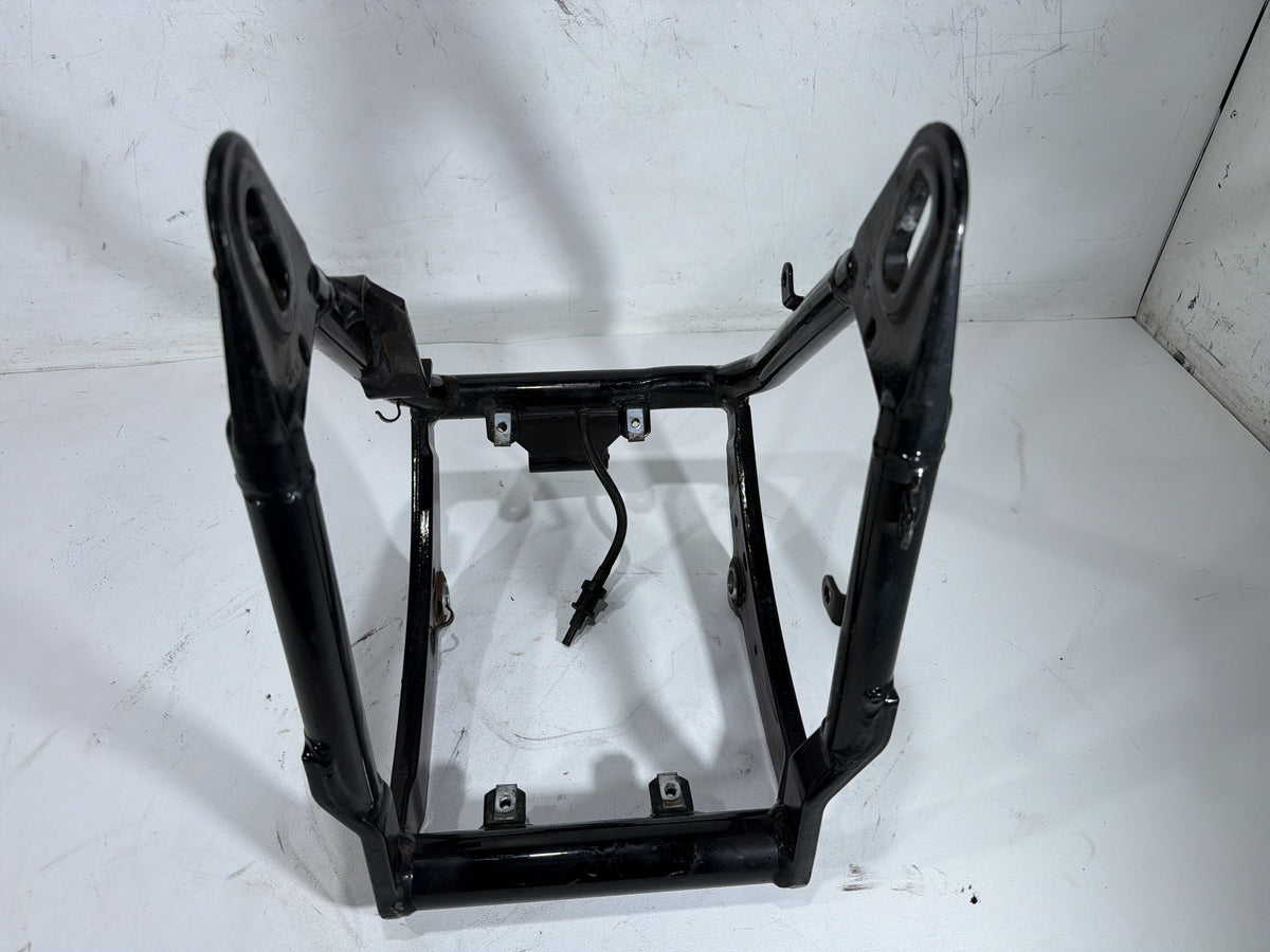 1997 Harley Heritage Softail Classic OEM Rear Fork Swingarm Swing Arm 47573-89B