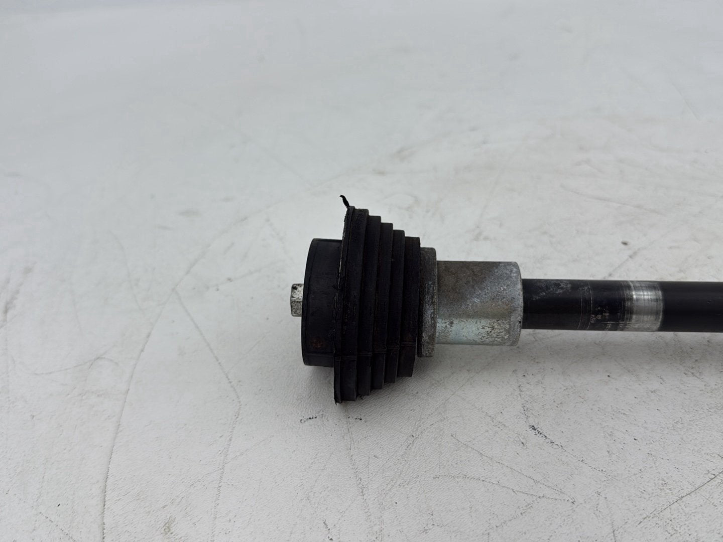 2008 - 2016 Harley-Davidson Touring Electra Glide Ultra Rear Fork Swingarm Pivot Bolt Shaft 	47540-11