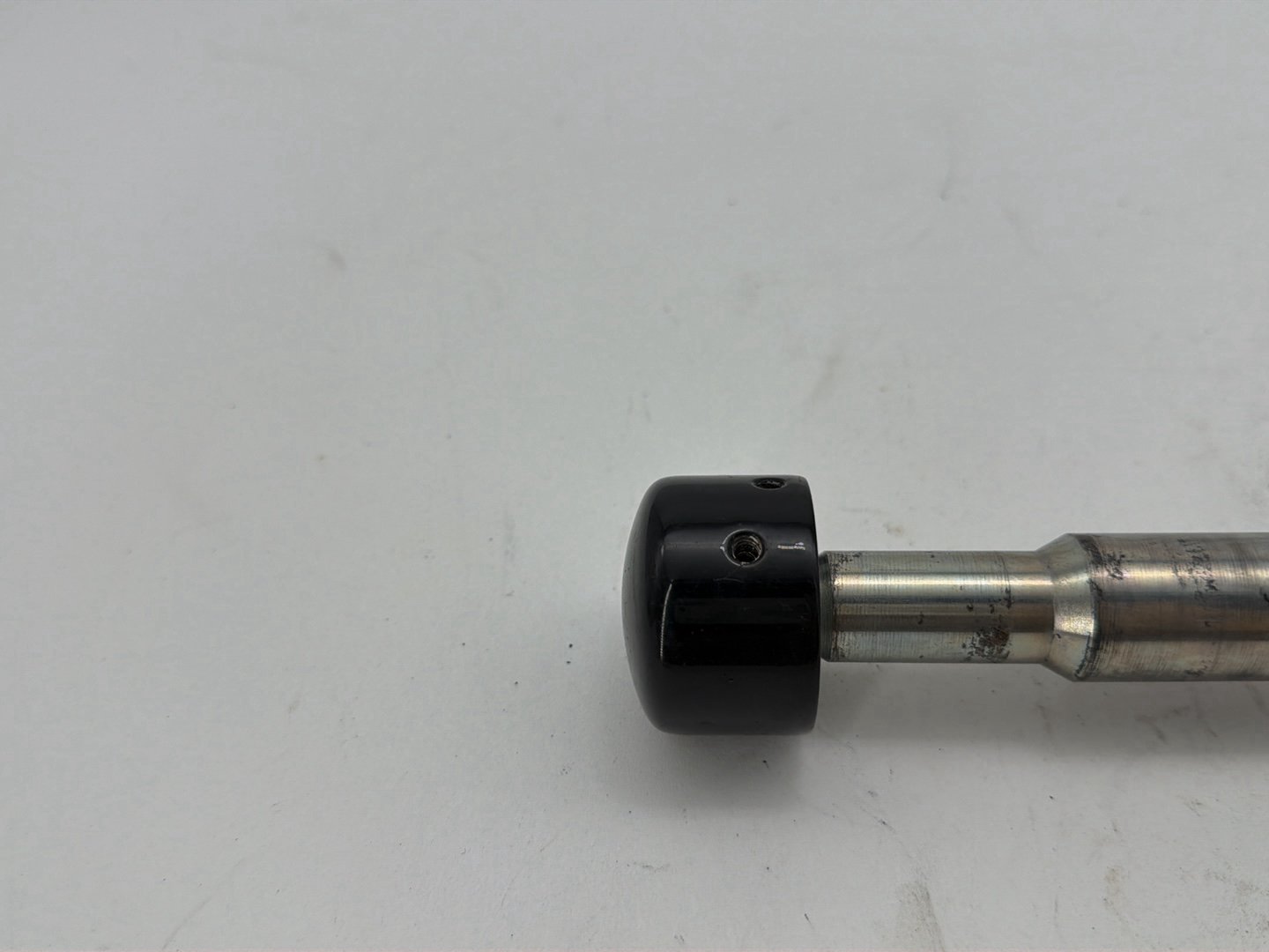 2008 Harley Dyna Fat Bob FXDF OEM Front Wheel Axle Bolt Shaft