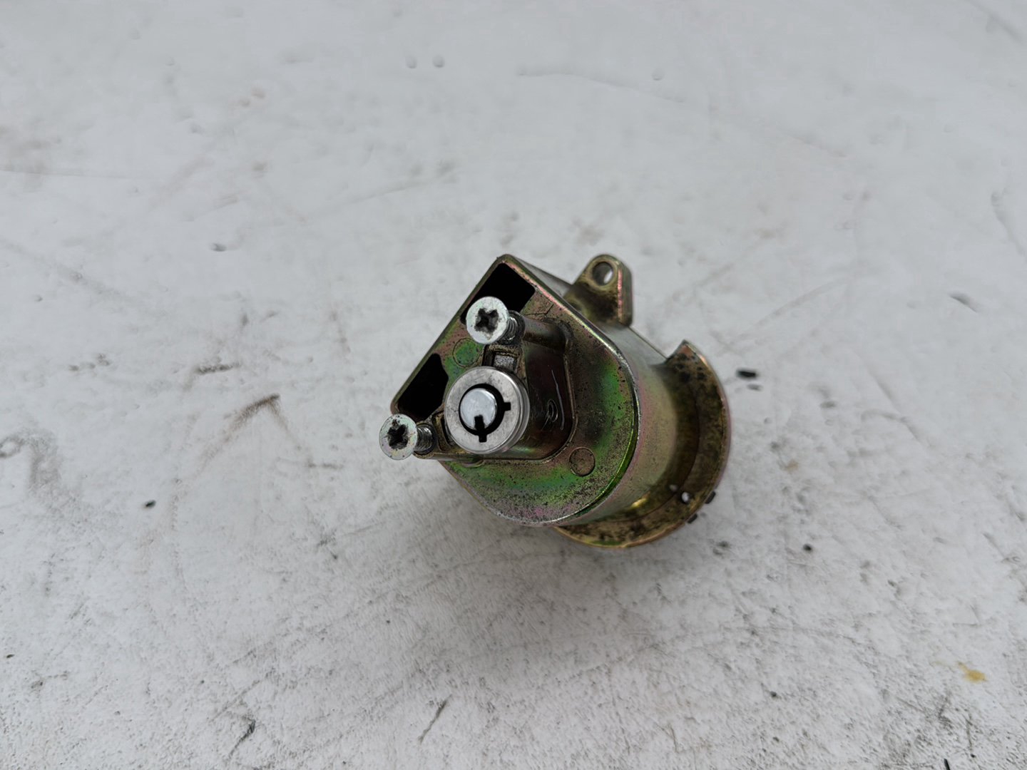 1997 Harley Road King Touring Police Fork Lock Switch Cylinder Barrel Lockset NOKey