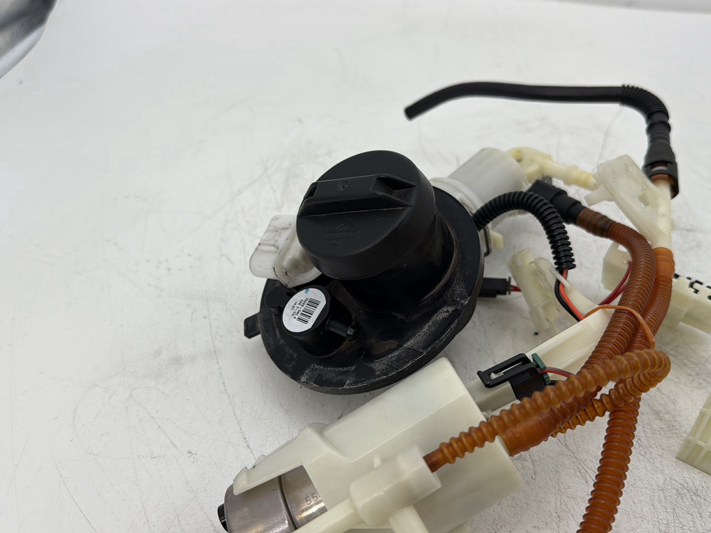 2014 Harley Street Glide Touring FLHXS OEM Fuel Pump Gas Gasoline Petrol Sending