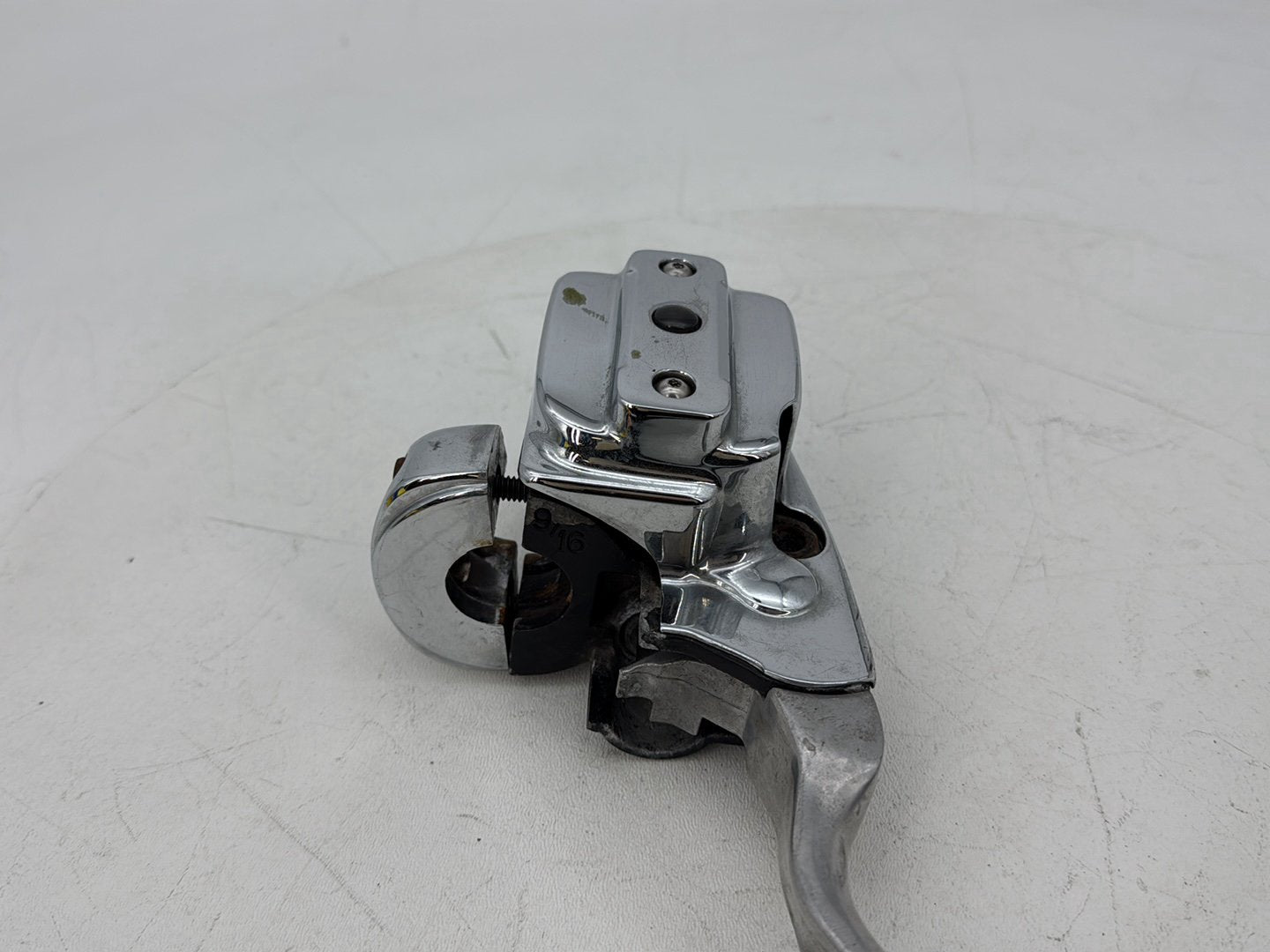 2007 - 2012 Harley-Davidson Dyna Super Glide Front Right Brake Lever Master Cylinder 45019-08A