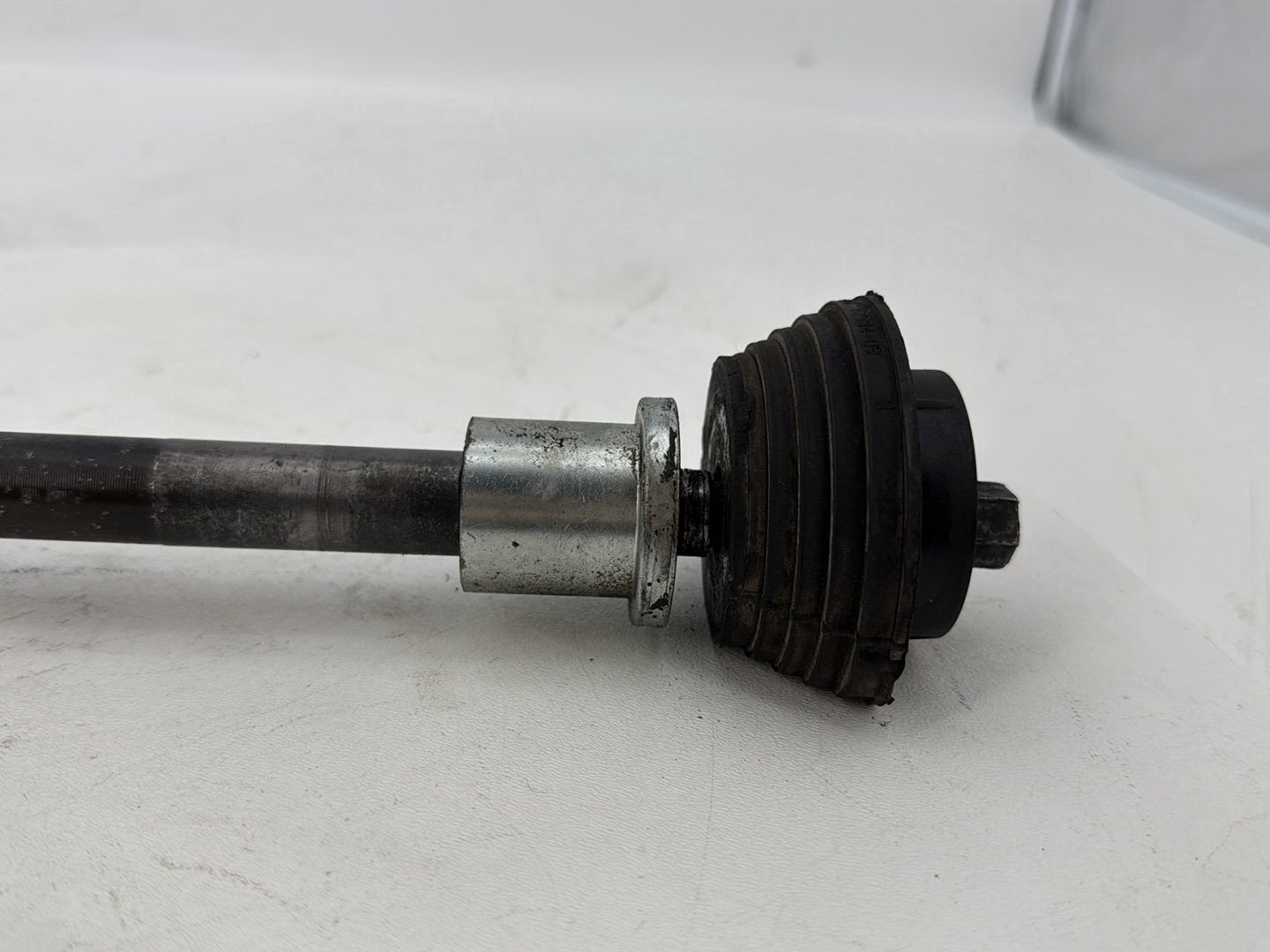 2007 - 2011 Harley-Davidson Touring Electra Glide Ultra Rear Fork Swingarm Pivot Bolt Shaft 47505-02